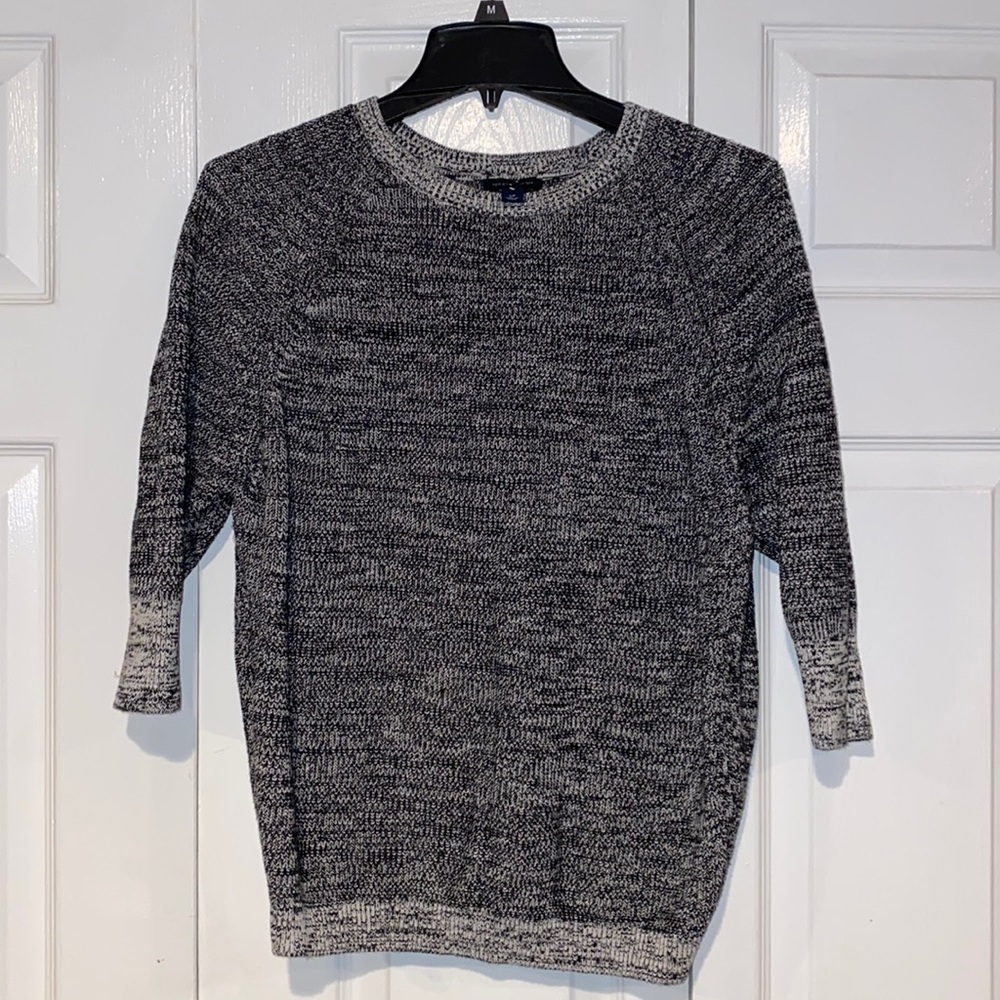 Tommy Hilfiger size small sweater